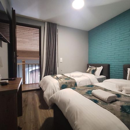 טביליסי Tbilicity Hotel מראה חיצוני תמונה