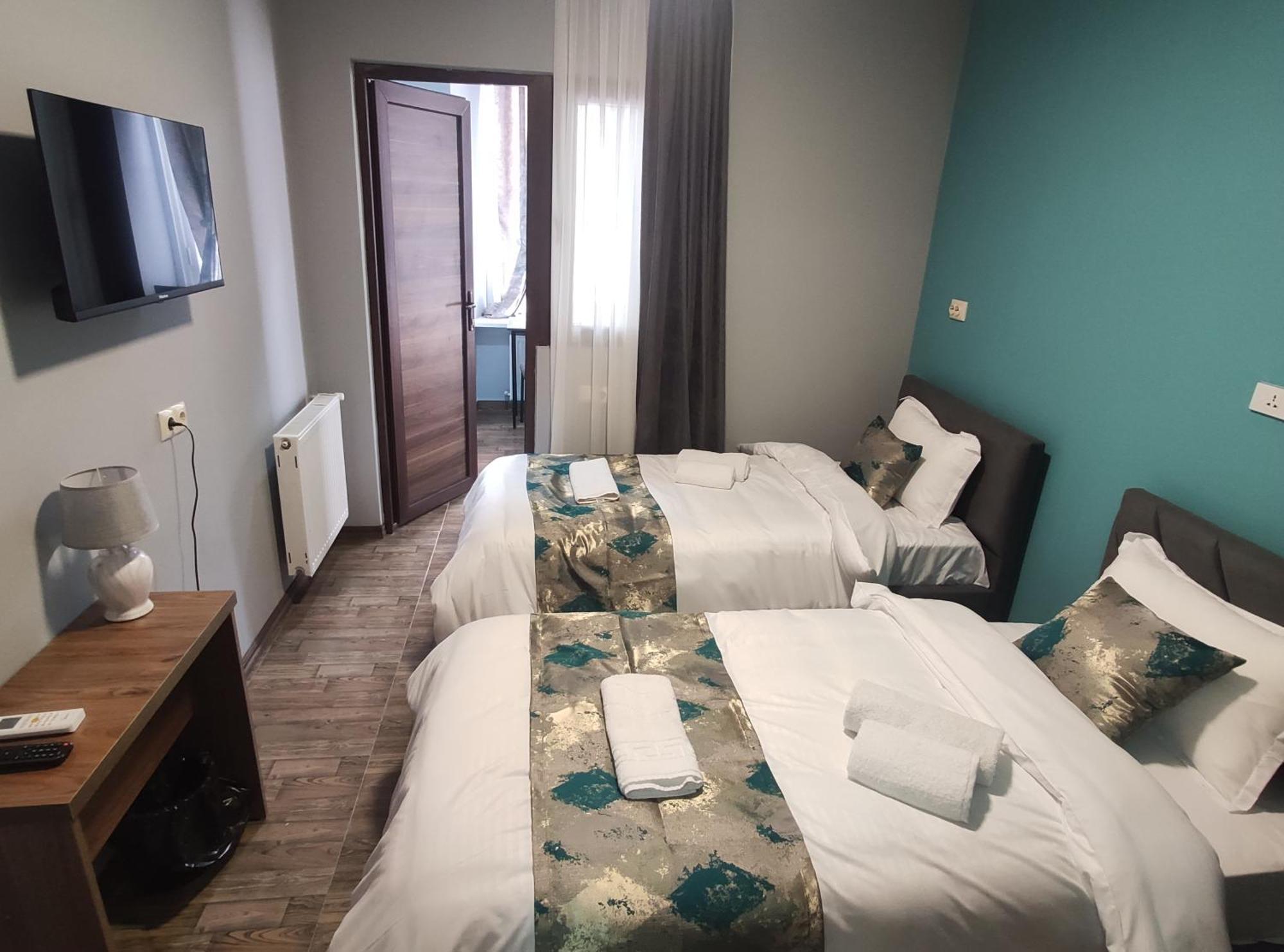 טביליסי Tbilicity Hotel מראה חיצוני תמונה